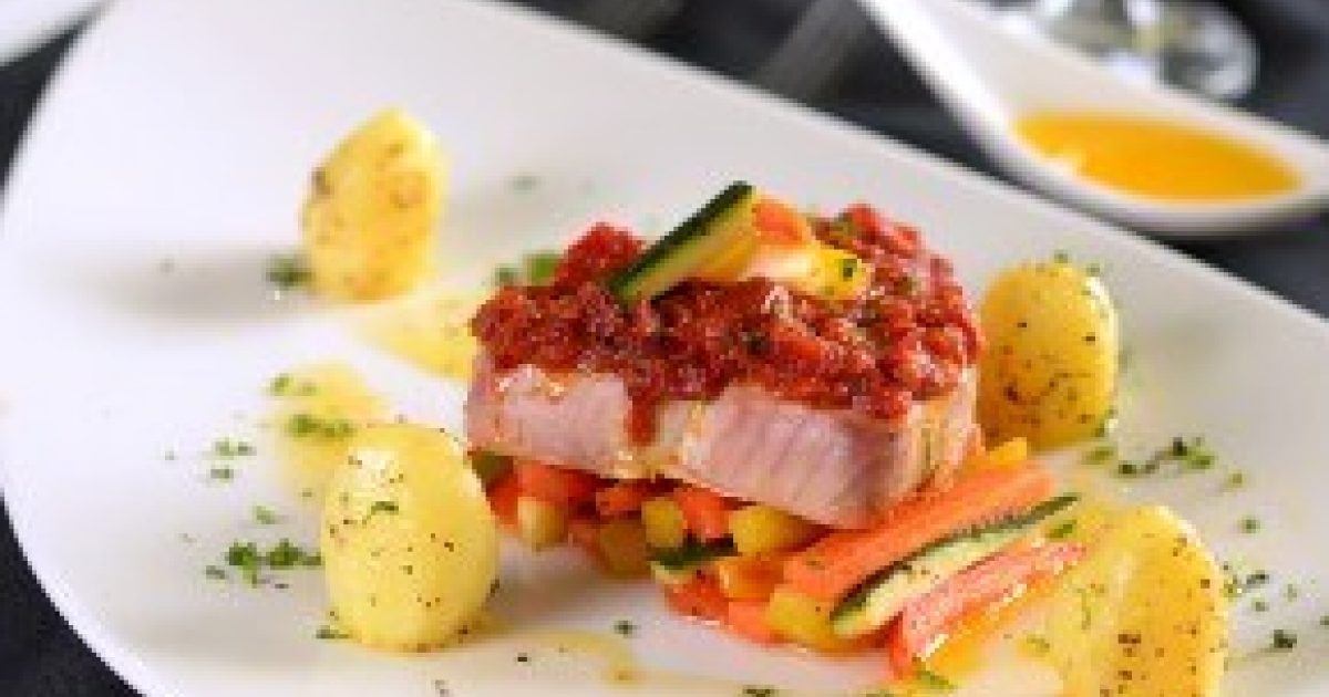 Tuna Pepper Portside with Mild Sweet Pepper Pickle | Hawkshead Relish