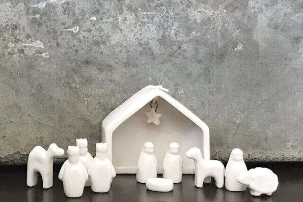 Porcelain Nativity Set Hawkshead Relish